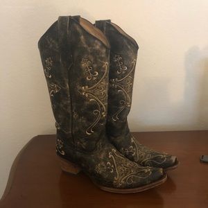 ❌SOLD❌Corral 100% leather Cowgirl Boots
